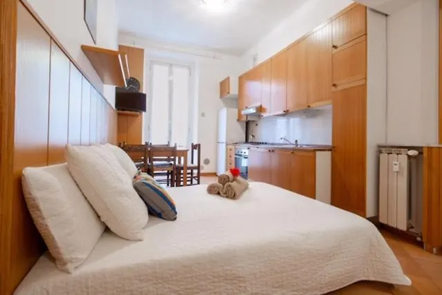 アパート Alessia's Flat- Loreto 2 *