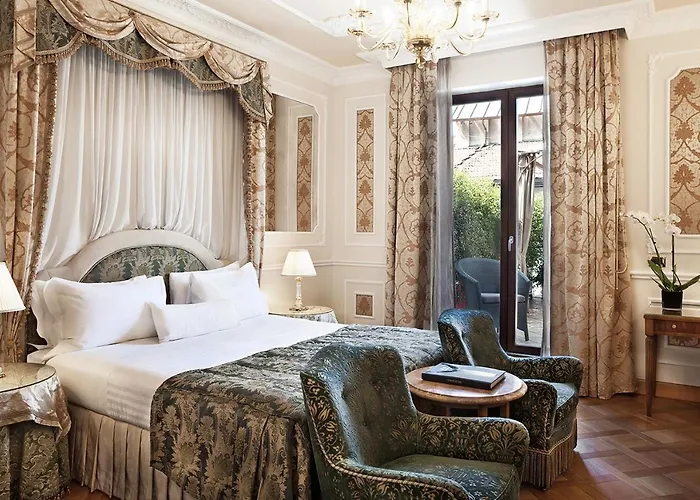 Отель Baglioni Carlton - The Leading Of The World Милан