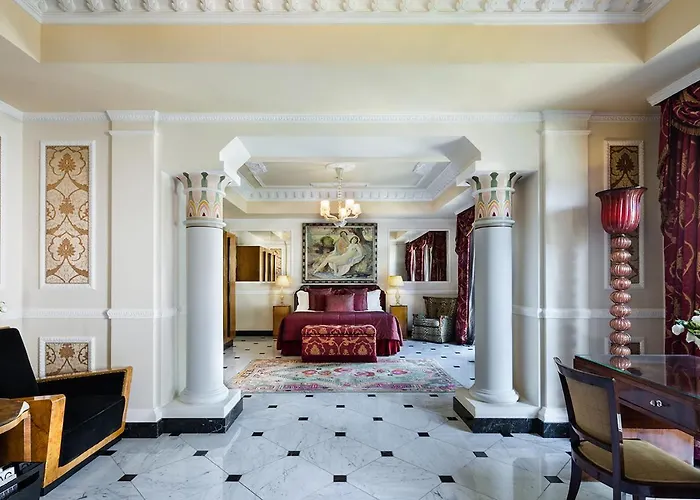 Baglioni Carlton - The Leading Of The World Милан